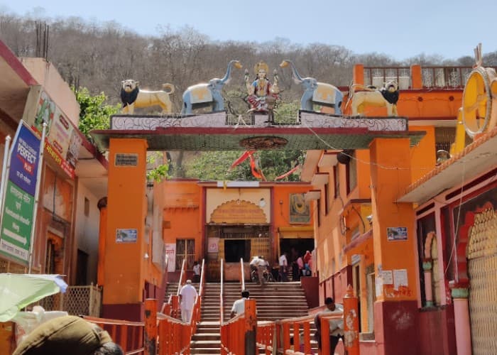 Embark on the Sacred Parikrama of Kamadgiri Hill Chitrakoot