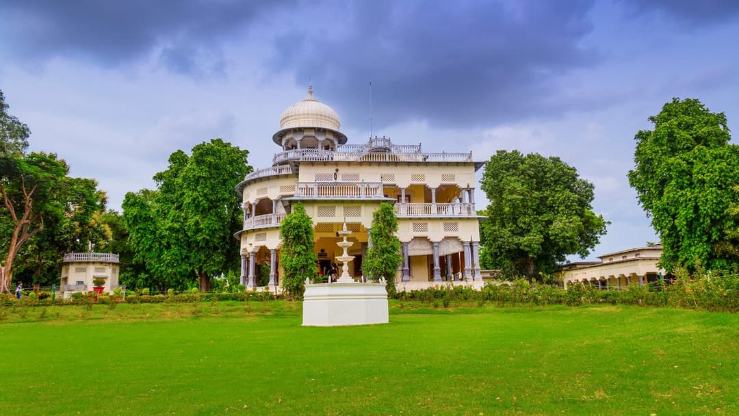 Explore the Historic Anand Bhavan Museum in Prayagraj
