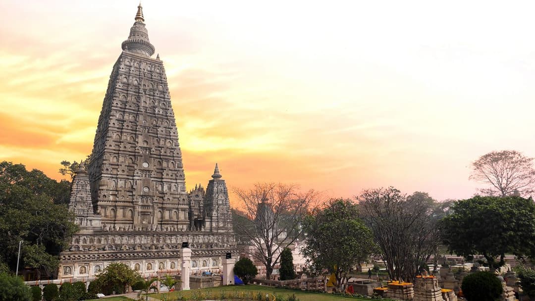 Pray at the UNESCO Mahabodhi Temple Complex in Gaya